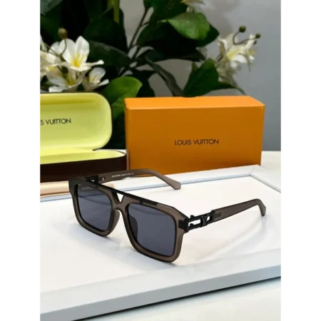 Classy Louis Vuitton Sunglasses (SHH4163)