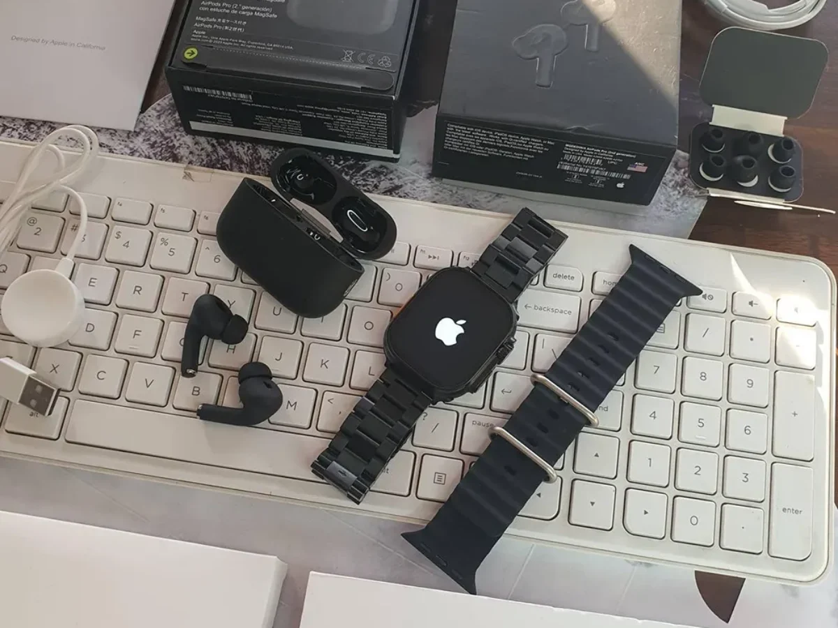 Apple Watch Ultra And Airpods Pro2 All Black Combo | Borzia