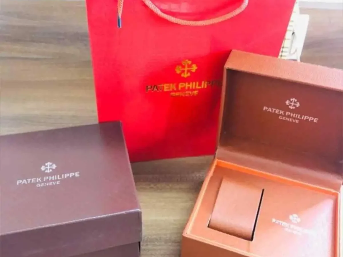 時計 PATEK PHILIPPE watch box Untitled-design-23-1-1200x900.webp